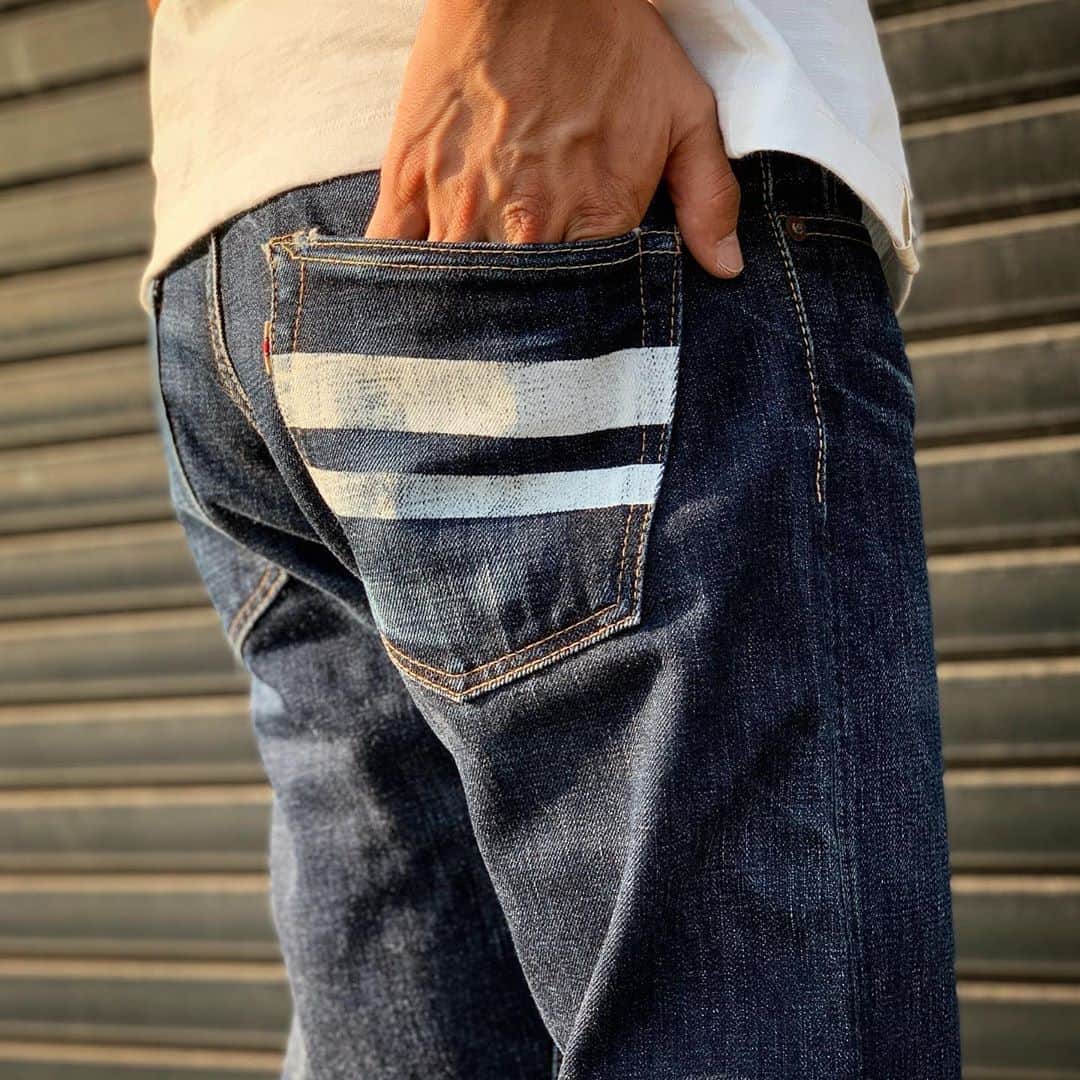 momotarojeansのインスタグラム：「The sunset and jeans look good！  #fadefriday   พระอาทิตย์ตกและกางเกงยีนส์ดูดี  Matahari terbenam dan seluar jeans kelihatan baik  Matahari terbenam dan jeans terlihat bagus」