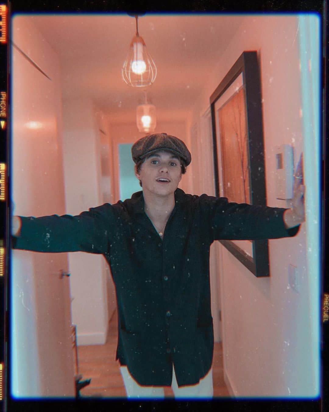 コナー・ボールのインスタグラム：「When boys trying to be cute but they are not Brad Simpson 😏」