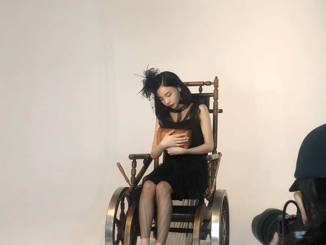 のインスタグラム：「映画『MAD CATS』に出演することが決定しました。  監督は前作映画『CRYING BITCH』でSXSW映画祭やモントリオールファンタジア国際映画祭でノミネートされている津野励木監督で、プロデューサーは横浜流星さん、飯豊まりえさん主演の『いなくなれ、群青』などを手掛けられた浦野大輔プロデューサーです。  初のちゃんとしたお芝居なので撮影期間はこの映画のために生きて、全力で良い作品にできるように尽くします🎞」