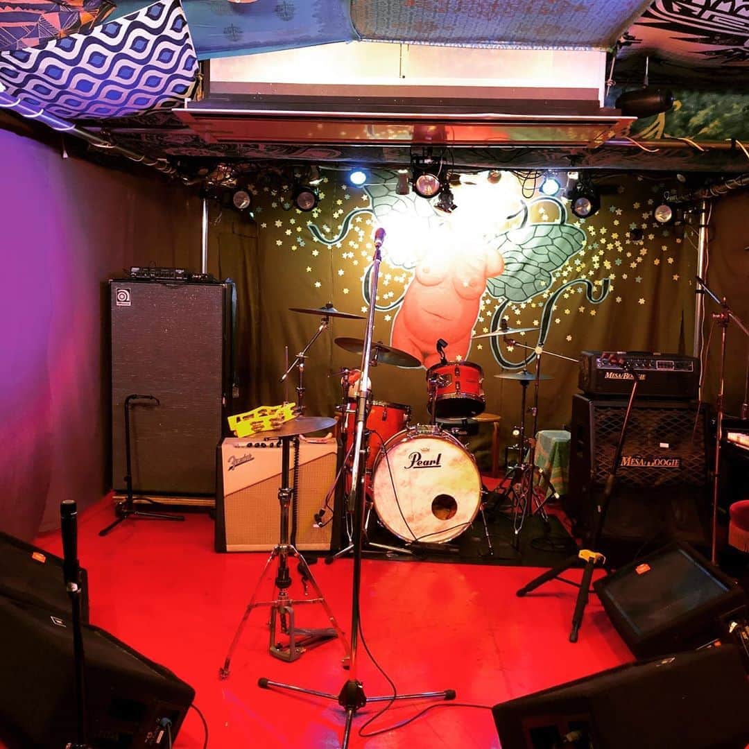 山川のりをのインスタグラム：「今夜は京都うーららにてギターパンダライブです。 18時30分/ 19時、2500円+D /3000円+D。共演はてふてふ、モカリン。お近くの方、無理ない範囲で会いにきてアイニージュー！」