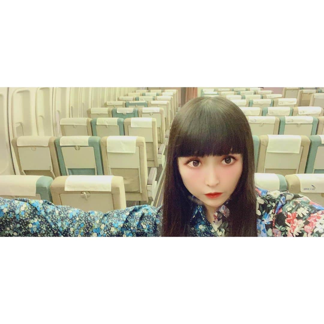 TORICOさんのインスタグラム写真 - (TORICOInstagram)「さてここは何処でしょう✈️  hair.makeup @yukikofujinaka   @caoritt   椿かおりさんは皆んな知ってる通り山田孝之さんの家族。 面白いから好き。」9月4日 16時23分 - toricotorico