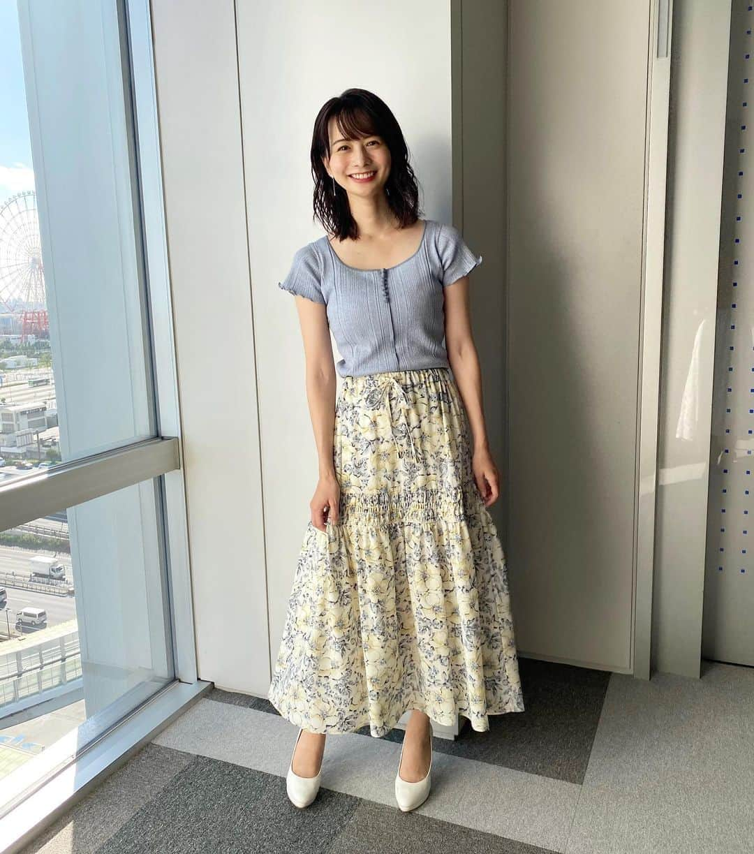 高見侑里さんのインスタグラム写真 - (高見侑里Instagram)「◡̈♥︎﻿ 今朝も#めざましテレビ をご覧くださった皆様ありがとうございます☺️﻿ ﻿ トップス…#JILLbyJILLSTUART﻿ スカート…#SUPREMELALA﻿ ピアス…#grosse」9月4日 16時32分 - yuri_takami_official