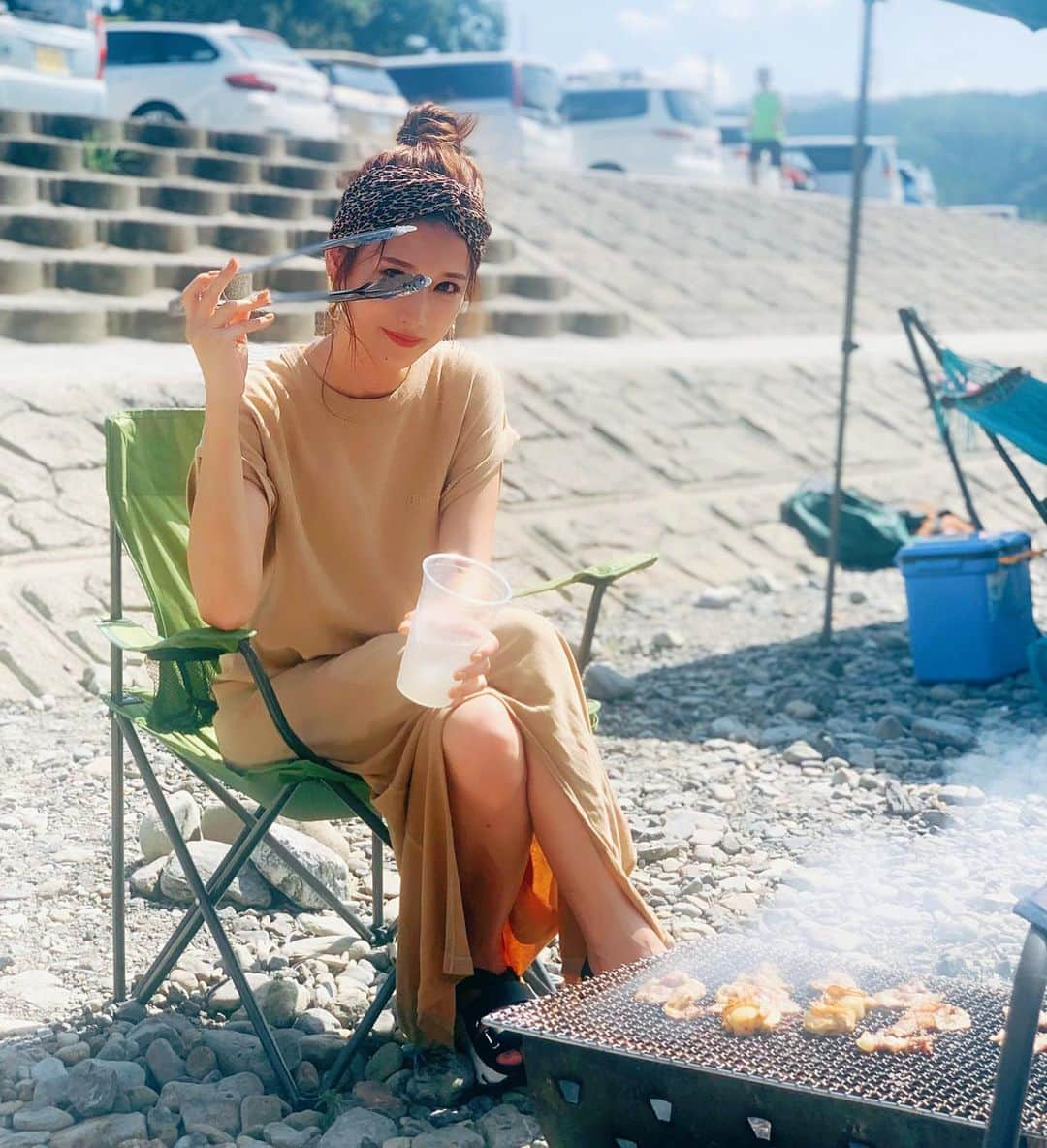 益田アンナさんのインスタグラム写真 - (益田アンナInstagram)「この間。 BBQでも海鮮が一番好き🐚 ずっとホタテ食べてられる。  #BBQ #秋川」9月4日 16時39分 - anna_masuda