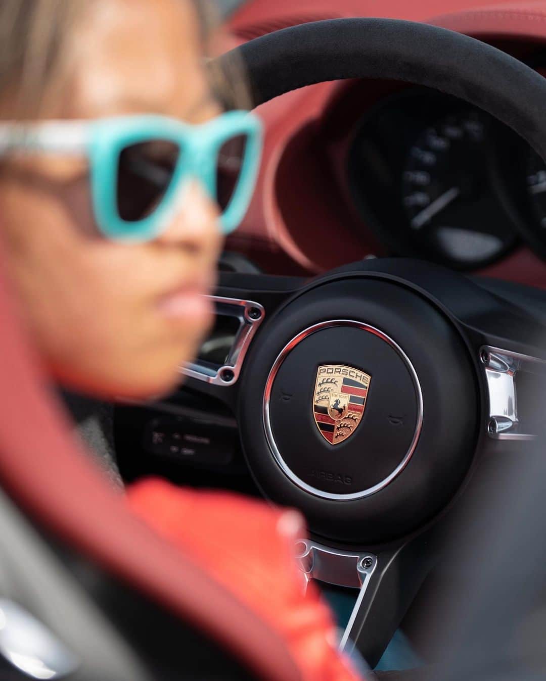 Porscheさんのインスタグラム写真 - (PorscheInstagram)「A new Guinness World Records™ achievement: 16-year-old Chloe Chambers has set the Fastest Vehicle Slalom. Watch her steer her way in the 718 Spyder to this extraordinary victory - link in bio. __ 718 Spyder: Fuel consumption combined: 10,9 l/100 km; CO2 emissions combined: 249 g/km  https://porsche.click/DAT-Leitfaden」9月4日 16時39分 - porsche