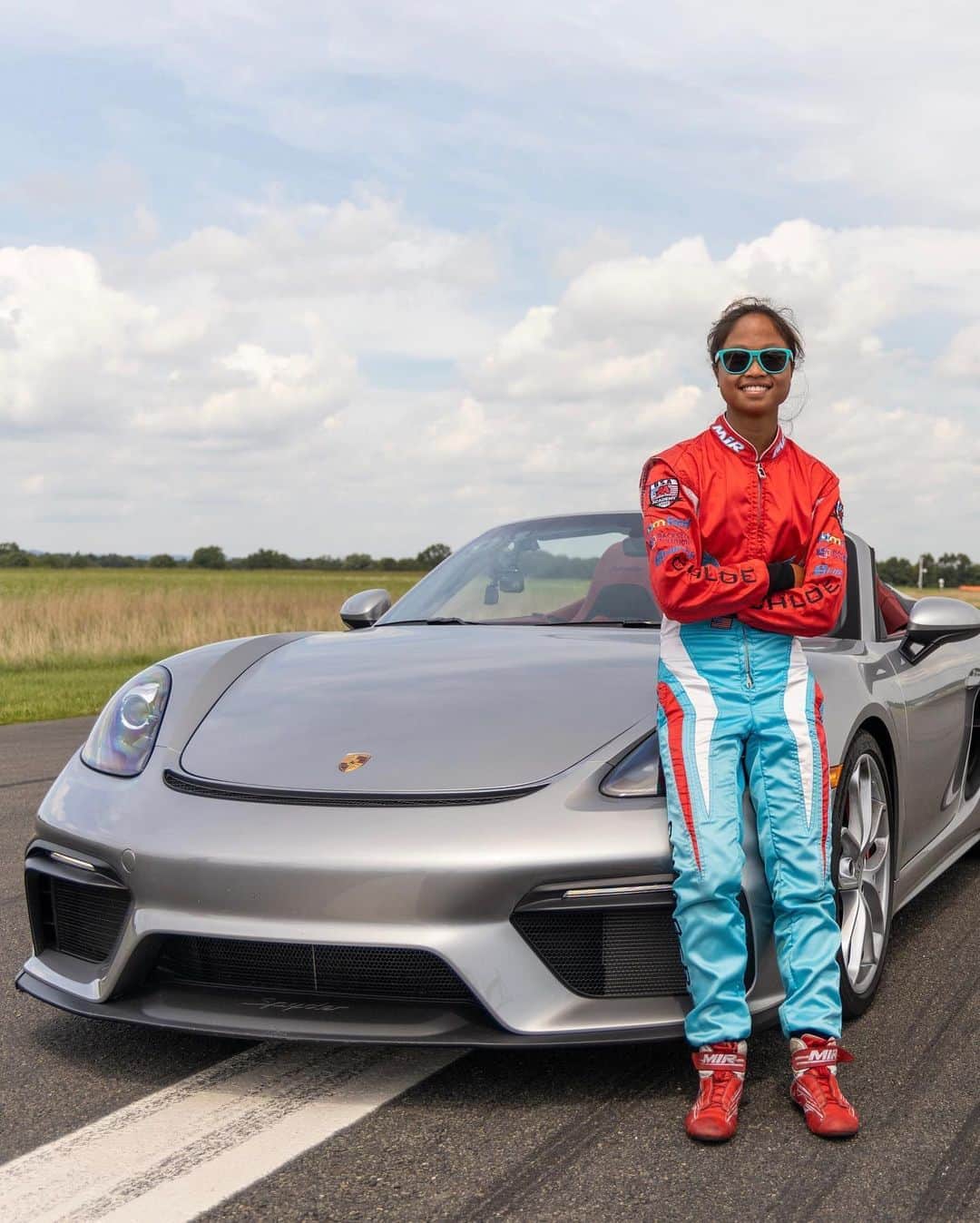 Porscheさんのインスタグラム写真 - (PorscheInstagram)「A new Guinness World Records™ achievement: 16-year-old Chloe Chambers has set the Fastest Vehicle Slalom. Watch her steer her way in the 718 Spyder to this extraordinary victory - link in bio. __ 718 Spyder: Fuel consumption combined: 10,9 l/100 km; CO2 emissions combined: 249 g/km  https://porsche.click/DAT-Leitfaden」9月4日 16時39分 - porsche