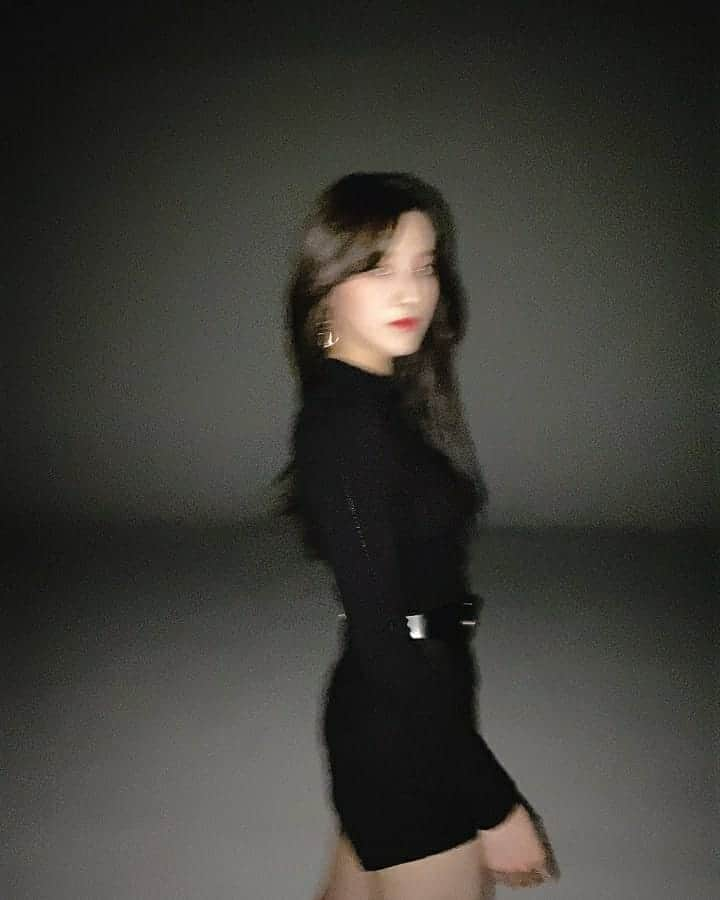 オ・スンヒさんのインスタグラム写真 - (オ・スンヒInstagram)「지네갑니다🐌」9月4日 16時41分 - ohseunghee_official_