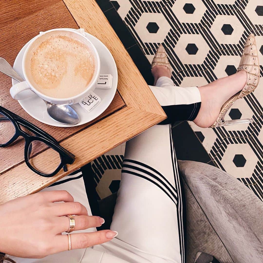 のインスタグラム：「Coffee time♥ #coodinate #MIRROR9」