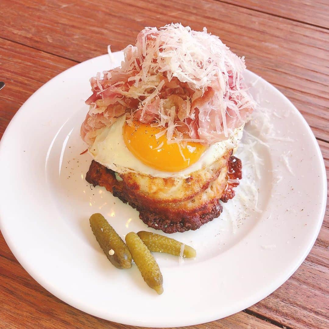 月雲ねるさんのインスタグラム写真 - (月雲ねるInstagram)「しわしわのTシャツ . . . . . #eatneru #cafe #food #foodphotography #lunch #daily #카페 #카페추천 #점심 #맛집 #맛스타그램 #일상 #일본 #カフェ #ランチ #日比谷」9月4日 17時38分 - neruneruworld