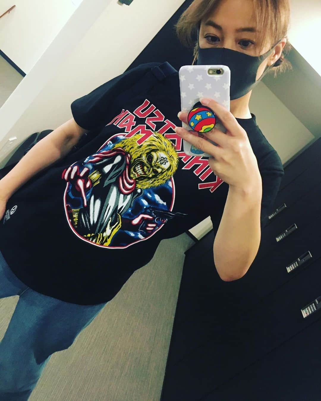 佐藤仁美さんのインスタグラム写真 - (佐藤仁美Instagram)「キン骨マン。 なんとかっこいいTシャツだ。 即買い。 #キン肉マン #キンコツマン #キン骨マン」9月4日 17時46分 - sato.hitomi.19791010