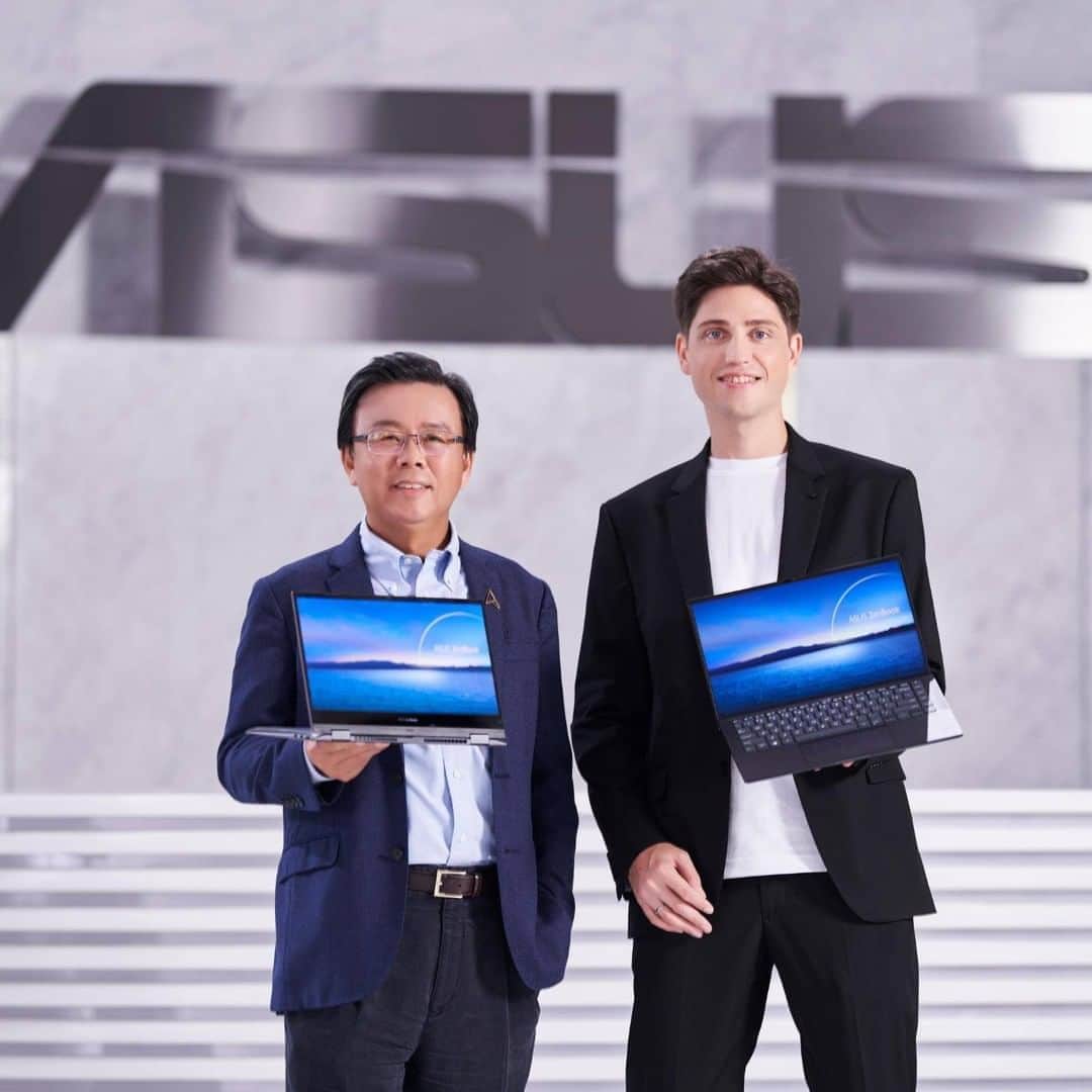ASUSさんのインスタグラム写真 - (ASUSInstagram)「Check out the highlights of the #ASUS #BuiltForBrilliance launch in photos! From the latest Intel 11th Gen and Xe integrated graphics, to incredible ultrathin and light laptops, ASUS yet again delivers incredible innovations for all users.」9月4日 18時00分 - asus