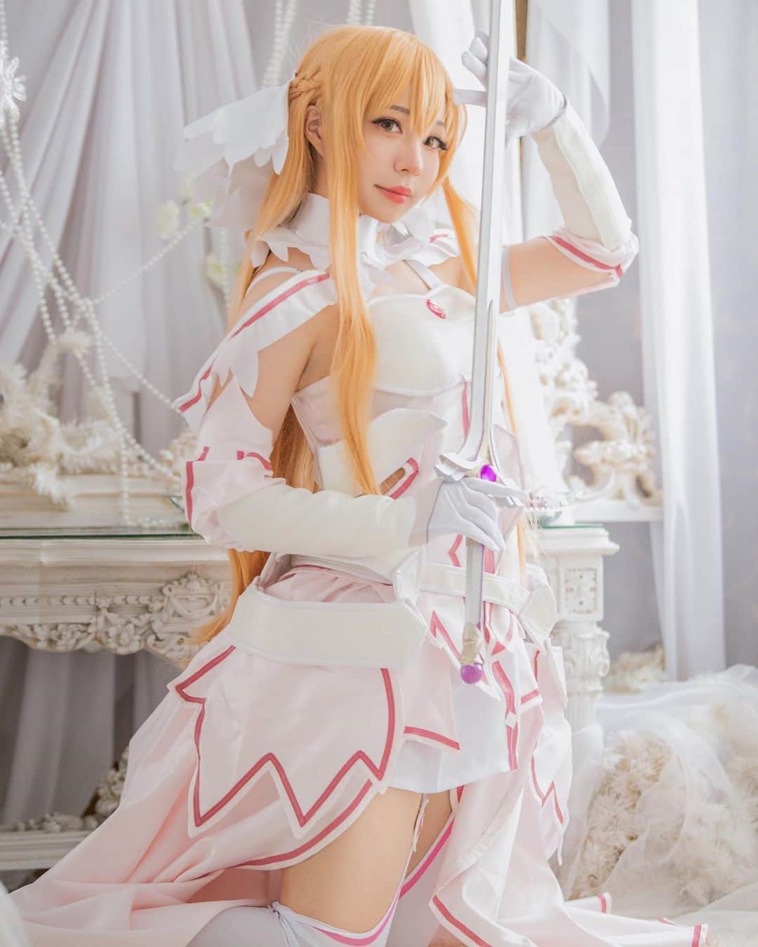 千尋のインスタグラム：「創世神的亞絲娜❤️❤️❤️ 是8月份的Tier1 Patreon的獎勵都發送囉～～～希望大家會喜歡❤️❤️有任何問題都可以enail或是patreon私訊千尋喔///  ↓↓↓電子寫真購入↓↓↓ PATREON ★ https://www.patreon.com/chihirosama 表單購買★https://forms.gle/YDPhcTvjwEoCBV4Q7 蝦皮購買★https://shopee.tw/product/7793580/7049455221/  #asuna #asunacosplay #sao #swordartonline #swordartonlinecosplay #ソードアートオンライン」