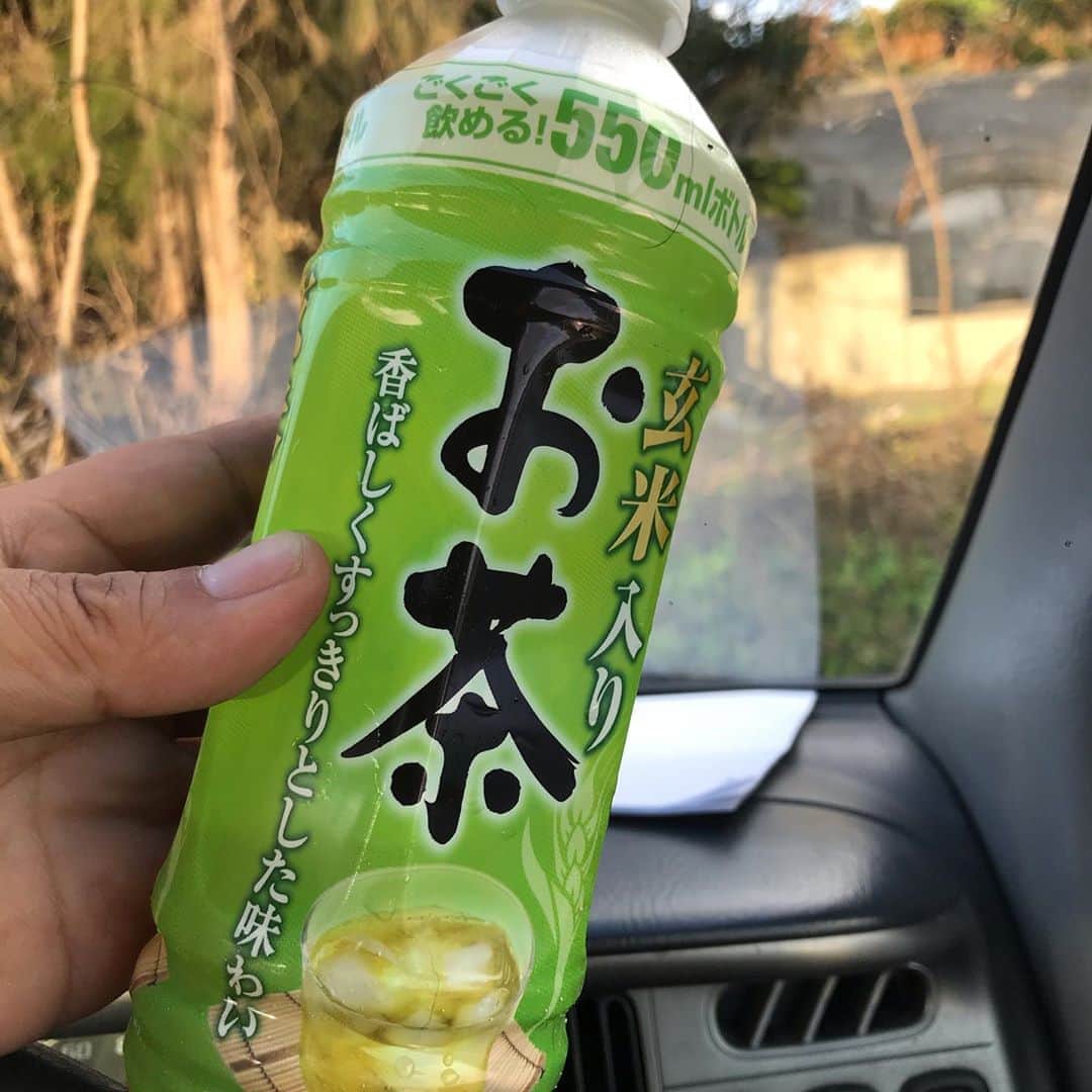 MOOMINのインスタグラム：「久しぶりに普通のお茶買ったよ 最近もっぱら月桃茶だからね〜、  #月桃マニア #月桃の実のお茶も美味 #ポリフェノール赤ワインの34倍」