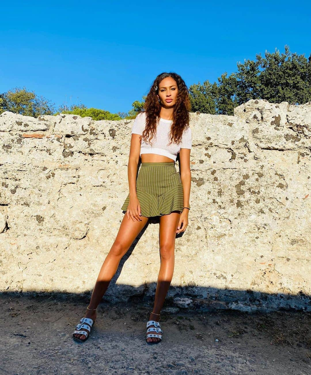 ジョアン・スモールズさんのインスタグラム写真 - (ジョアン・スモールズInstagram)「Roaming Around 🌟」9月4日 18時56分 - joansmalls