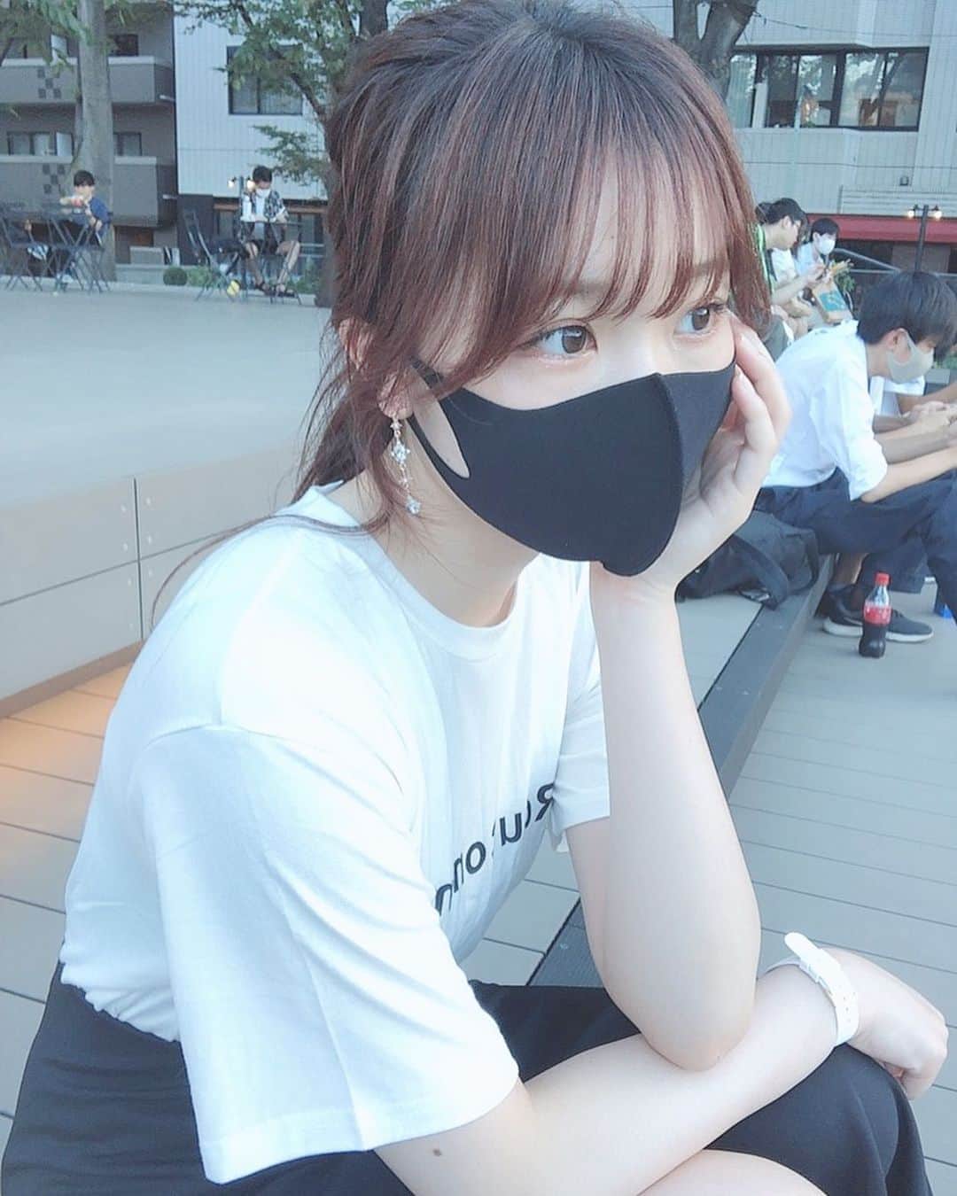 夏井さらさんのインスタグラム写真 - (夏井さらInstagram)「マスクしてるとかわいい言われる、、、🛁  @secretlabel_jp さんの3D立体マスクがめちゃくちゃ良くて 生地がしっかりしてるから話しててもズレにくいし、マスクの中に空間ができるから呼吸しやすい🥺❤︎  とってもお気に入り➰🌿 . . . #マスク #secretlabel #シークレットラベル #韓国ファッション」9月4日 19時05分 - sara_natsui