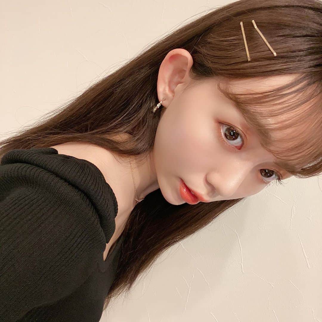 野島樺乃のインスタグラム：「3連続投稿おーわり🍸 . . #秋メイク #ヘアアレンジ #名古屋 #栄」