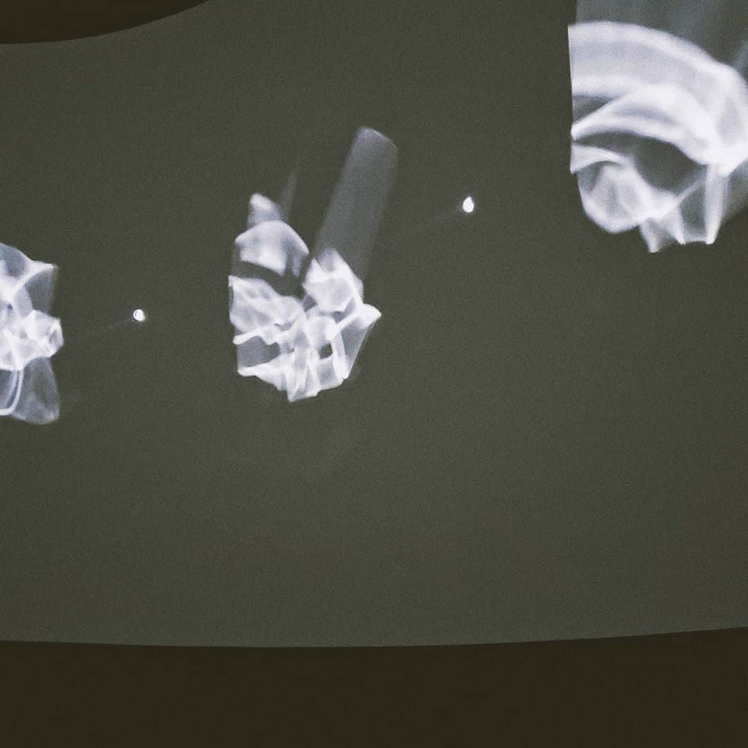 のインスタグラム：「#olafureliasson#water」