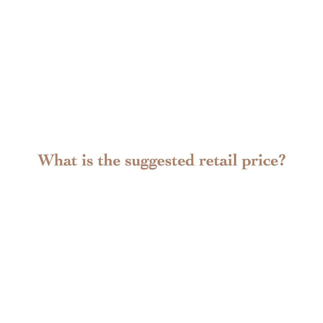 CLEAさんのインスタグラム写真 - (CLEAInstagram)「🗣 FASHION BUSINESS ENGLISH. 「What is the suggested retail price？」 まずは意味を考えてみよう🧠🔥 ㅤㅤㅤㅤㅤㅤㅤㅤㅤㅤㅤㅤㅤ ㅤㅤㅤㅤㅤㅤㅤㅤㅤㅤㅤㅤㅤ ㅤㅤㅤㅤㅤㅤㅤㅤㅤㅤㅤㅤㅤ ㅤㅤㅤㅤㅤㅤㅤㅤㅤㅤㅤㅤㅤ ㅤㅤㅤㅤㅤㅤㅤㅤㅤㅤㅤㅤㅤ ロサンゼルスでバイイングする際、 よく使うフレーズがこれです!! ㅤㅤㅤㅤㅤㅤㅤㅤㅤㅤㅤㅤㅤ 「What is the suggested retail price？」 ー 市場でいくらで販売すれば良いですか？ー ㅤㅤㅤㅤㅤㅤㅤㅤㅤㅤㅤㅤㅤ CLEAでは授業をロサンゼルス現地の ファッションブランドの展示会にて行うことが多々ありますが、 ブランドさんのアイテムごとに ブランド希望小売価格というものが設定されています✨ その時に質問する英語がこの文です😳🔥 ㅤㅤㅤㅤㅤㅤㅤㅤㅤㅤㅤㅤㅤ 「retail price = 市場でお客様がお店から購入する値段」のこと☝︎ ㅤㅤㅤㅤㅤㅤㅤㅤㅤㅤㅤㅤㅤ この金額をきちんと把握することが ファッションバイヤーとしてとても大切な要素のひとつ🌼 海外でバイヤーとして活躍したい人は是非覚えましょう☻🤎 #CLEA #そうだcleaに留学しよう」9月4日 19時45分 - lyfco_global
