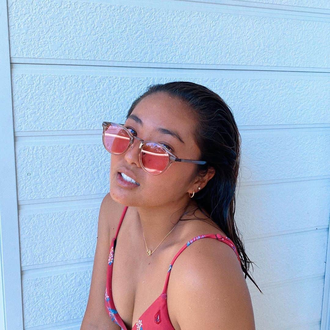 のインスタグラム：「Still summer🖤☀️☮️  @volcomjapan #volcomjapan」