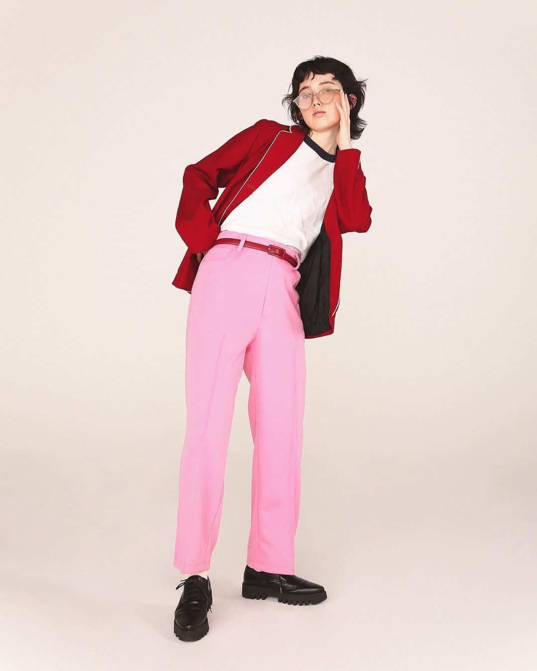 ARKさんのインスタグラム写真 - (ARKInstagram)「e.sen﻿ @e.sen2019 ﻿ 2020 Autumn & Winter Collection﻿ ﻿ #esen #esen2019 #thomas #arknets #ark #ark_utsunomiya﻿ @arknets_official」9月4日 19時58分 - ark_utsunomiya