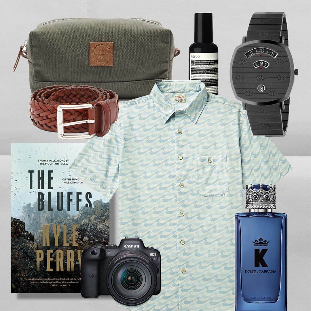 Vogue Australiaさんのインスタグラム写真 - (Vogue AustraliaInstagram)「The gift of giving this #FathersDay should not be overlooked during #Covid19. Celebrate fatherhood, even if from afar, with these gift ideas that are perfect for wrapping or for sending directly to his mailbox (or inbox!). In the bio link, #Vogue’s Father’s Day gift guide.」9月4日 20時08分 - vogueaustralia