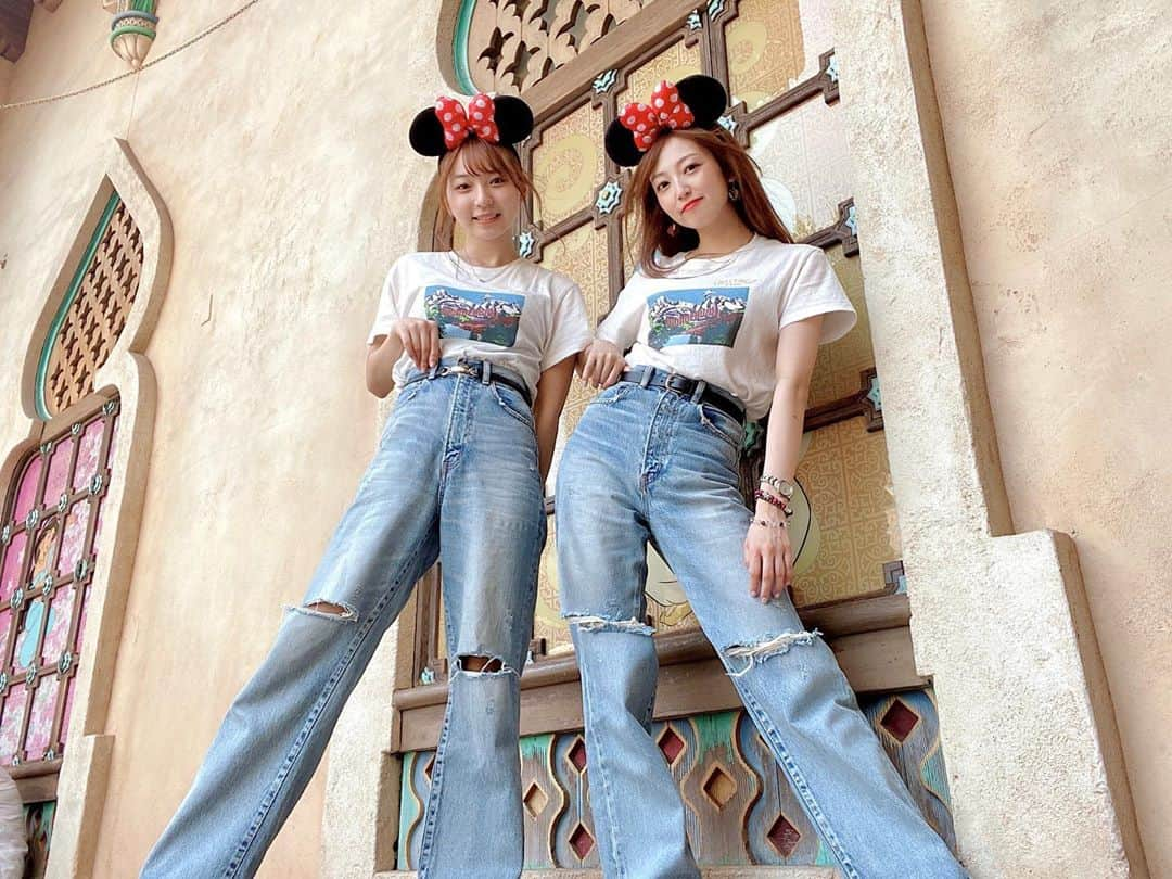 松井さやかさんのインスタグラム写真 - (松井さやかInstagram)「ディズニーシーで映えてきた🐠♡ #disney #disneysea #love #双子コーデ #アイドル」9月4日 20時59分 - matsui_sayaka