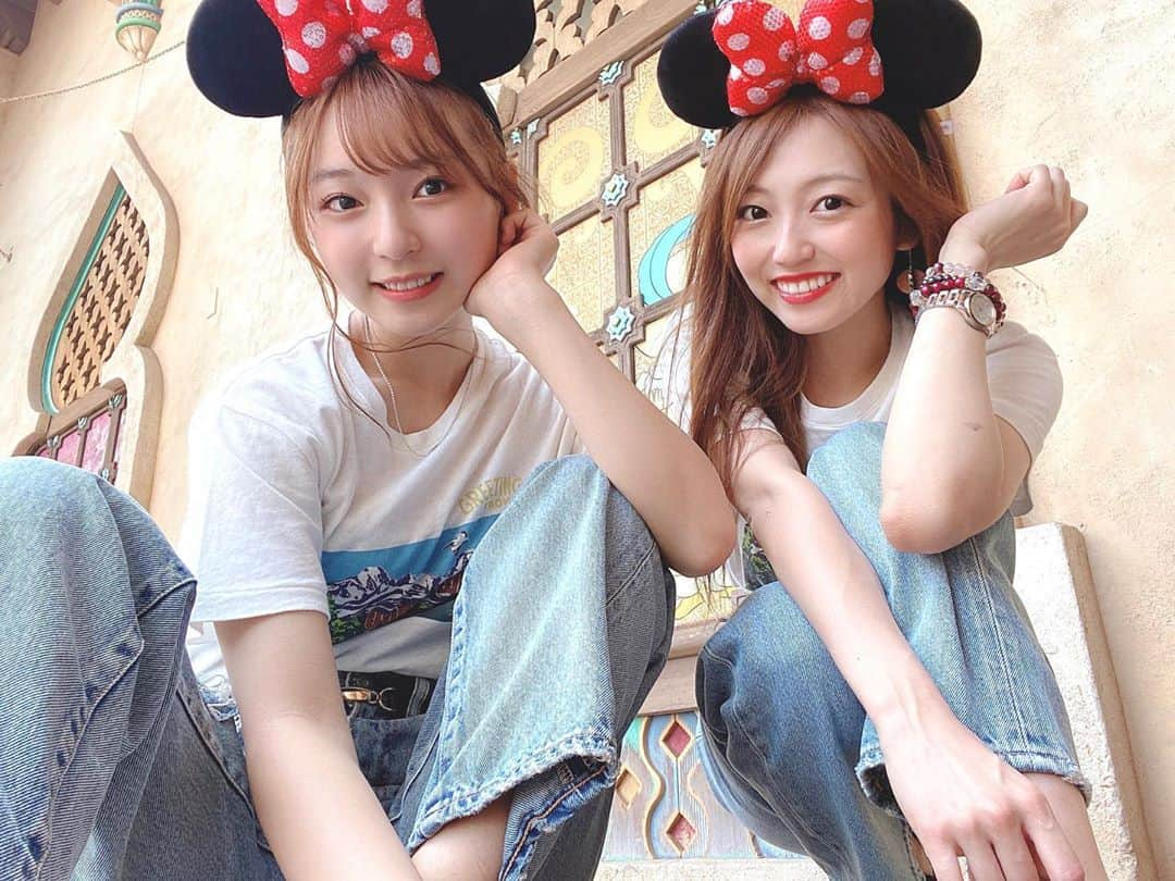 松井さやかさんのインスタグラム写真 - (松井さやかInstagram)「ディズニーシーで映えてきた🐠♡ #disney #disneysea #love #双子コーデ #アイドル」9月4日 20時59分 - matsui_sayaka