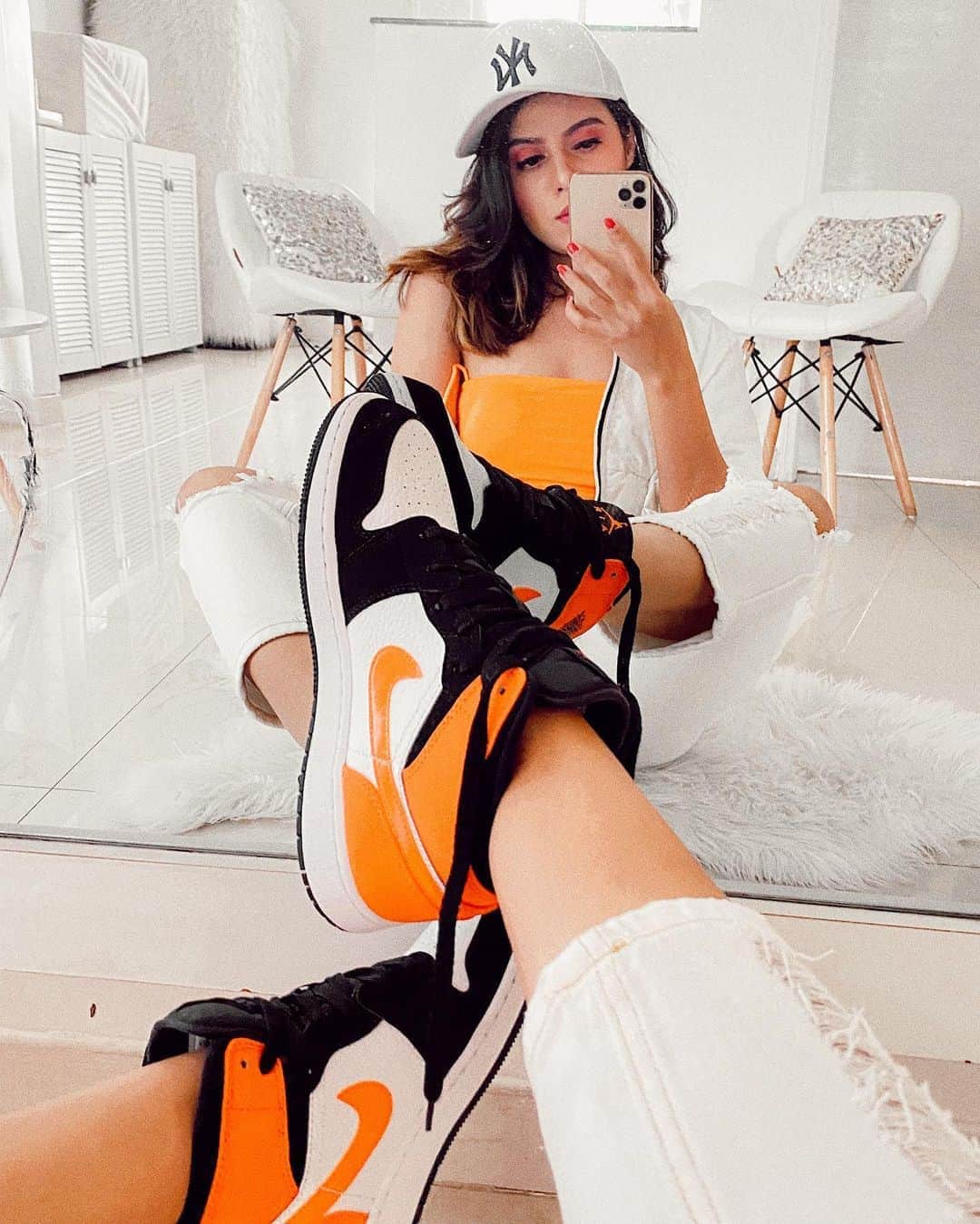 Aakriti Ranaさんのインスタグラム写真 - (Aakriti RanaInstagram)「#Ootd Completely obsessed with my new @nike Jordans! P.s My foot size is just UK 3.5 so I get everything from the kids section 😂 Do you also have miniature feet?」9月4日 20時59分 - aakritiranaofficial