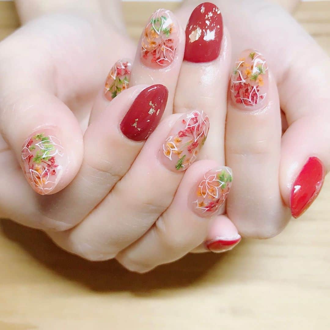 なかやまちえこさんのインスタグラム写真 - (なかやまちえこInstagram)「和柄なネイル🍁⠀ ⠀ #nail #nails #nailart #ネイル #美甲 #ネイルアート  #japanesenailart #manucure #japanesenails #manicurist #gelnails #أظافر #네일아트 #미용 #vẽmóng #ngườiđẹp  #เพ้นท์เล็บ #искусствоногтя #artedeuñas #เพ้นท์เล็บเจล #ジェルネイルデザイン #ネイルデザイン #senikuku #nagelkunst #和ネイル #和柄ネイル」9月4日 21時09分 - chiekonakayama