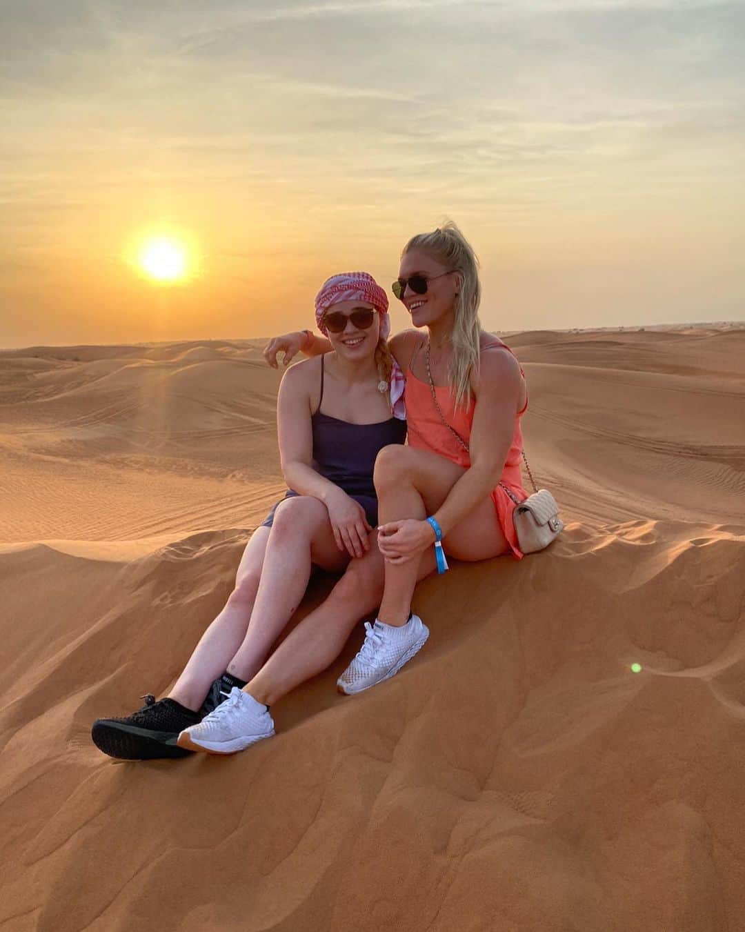 Katrin Tanja Davidsdottirさんのインスタグラム写真 - (Katrin Tanja DavidsdottirInstagram)「22 TODAY! 💥🧡☀️ Happy bday to my bestie, my soulmate & THE most honest person I have in my life (those who know, know. Ya get it from her STRAIGHT ahah). She has the strongest will you’ll find, lives life on her own terms & is absolutely hilaaaaaaarious, oh AND my lil sister! ✨🥰 Ahhhhh I can’t even begin with how much I miss her but she gives me fire everyday & makes sure I am giving it my best - we’ll be reunited before we know it. - Dýrka þig & dái H mín ✨ Love you til tunglsins & tilbaka milljón sinnum. Ég er SVO heppin með þig! xxx // @hannahdavidsdottir」9月4日 21時05分 - katrintanja