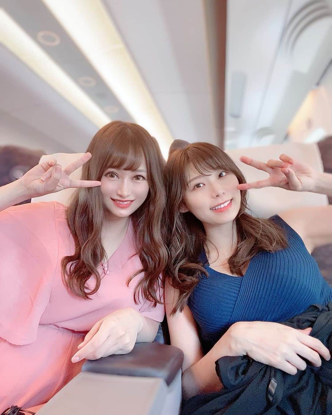 YU-RIのインスタグラム：「京都・大阪旅行の時の💓 やっと更新できた(⁎˃ᴗ˂⁎)！！ 三井さんとの旅行はいつもなぜか お土産話になるような伝説が生まれて笑 なんかラッキーな事があったり🙌 楽しいのです（╹◡╹）♡笑笑 次旅行行けるのはいつかな💝」
