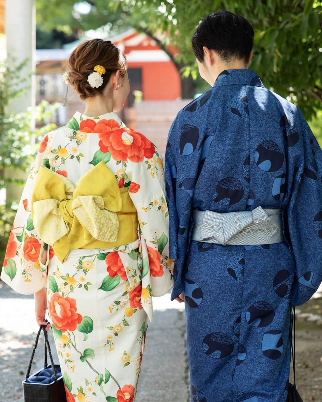はれこさんのインスタグラム写真 - (はれこInstagram)「👘🎐🍧 . 旅行へ行ったときくらいしか 彼と写真を撮ることが無いのですが、 今年は1枚も撮らないまま終わりそうだったので、 撮影をしてもらいました🌻 (わたしが彼に和装させたかったが7割) . 白地の浴衣はやはり可愛かったな〜 朱色とかオレンジもまたいつか着てみたい🥰 . #浅草 #浅草寺 #浅草浴衣 #浴衣 #浴衣コーデ #夏休み #撮影 #photoshooting #🌻」9月4日 21時23分 - 1xxxhr