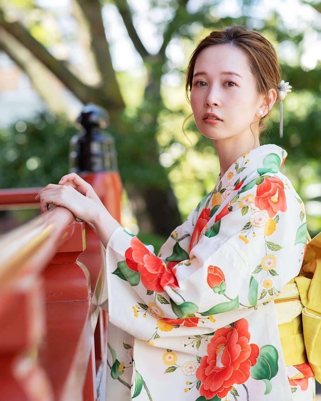 はれこさんのインスタグラム写真 - (はれこInstagram)「👘🎐🍧 . 旅行へ行ったときくらいしか 彼と写真を撮ることが無いのですが、 今年は1枚も撮らないまま終わりそうだったので、 撮影をしてもらいました🌻 (わたしが彼に和装させたかったが7割) . 白地の浴衣はやはり可愛かったな〜 朱色とかオレンジもまたいつか着てみたい🥰 . #浅草 #浅草寺 #浅草浴衣 #浴衣 #浴衣コーデ #夏休み #撮影 #photoshooting #🌻」9月4日 21時23分 - 1xxxhr
