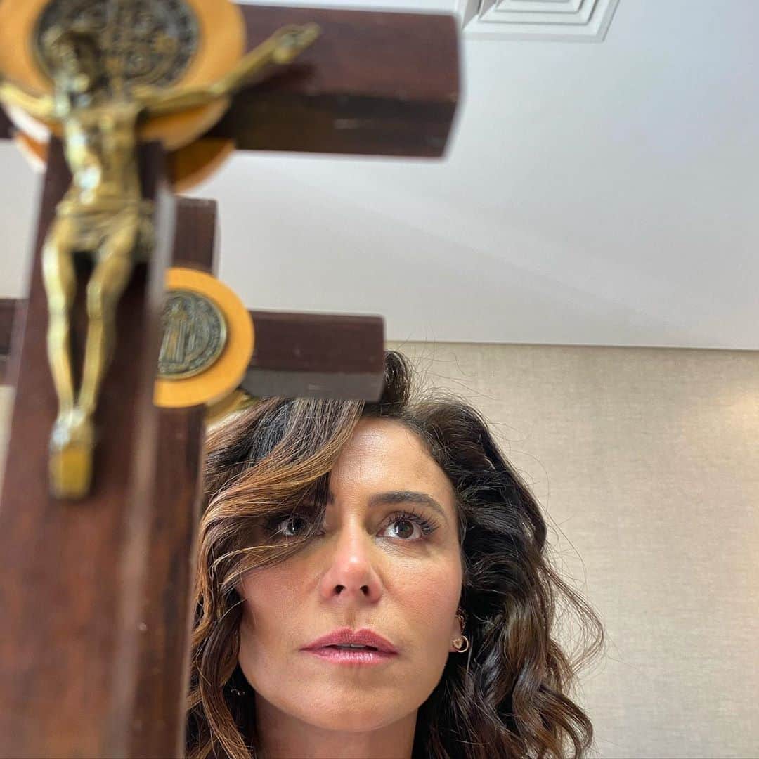 Giovanna Antonelliのインスタグラム：「#selfie #bymyself #saobento #sexta #sextô」