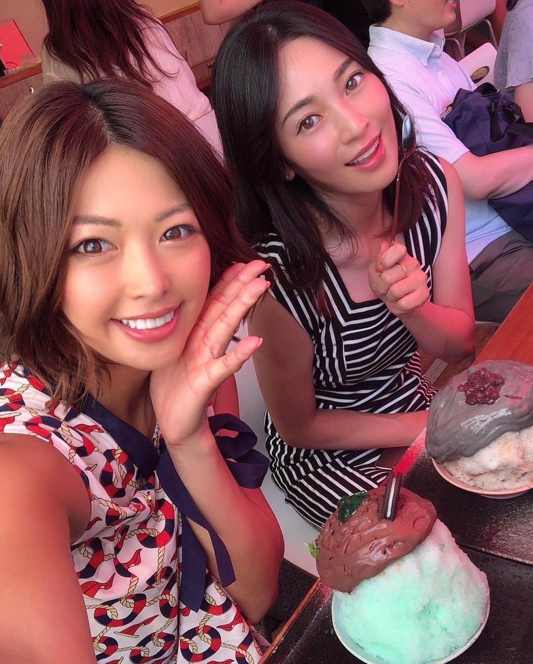 のインスタグラム：「* なつみちゃんとかき氷食べて来ました🍧💕 . . . #かき氷 #かき氷巡り #かき氷好きな人と繋がりたい #チョコミント #チョコミント党 #オレオ #oleo #チョコミント大好き #黒ごま #エスプーマかき氷 #エスプーマ #インスタ映え」