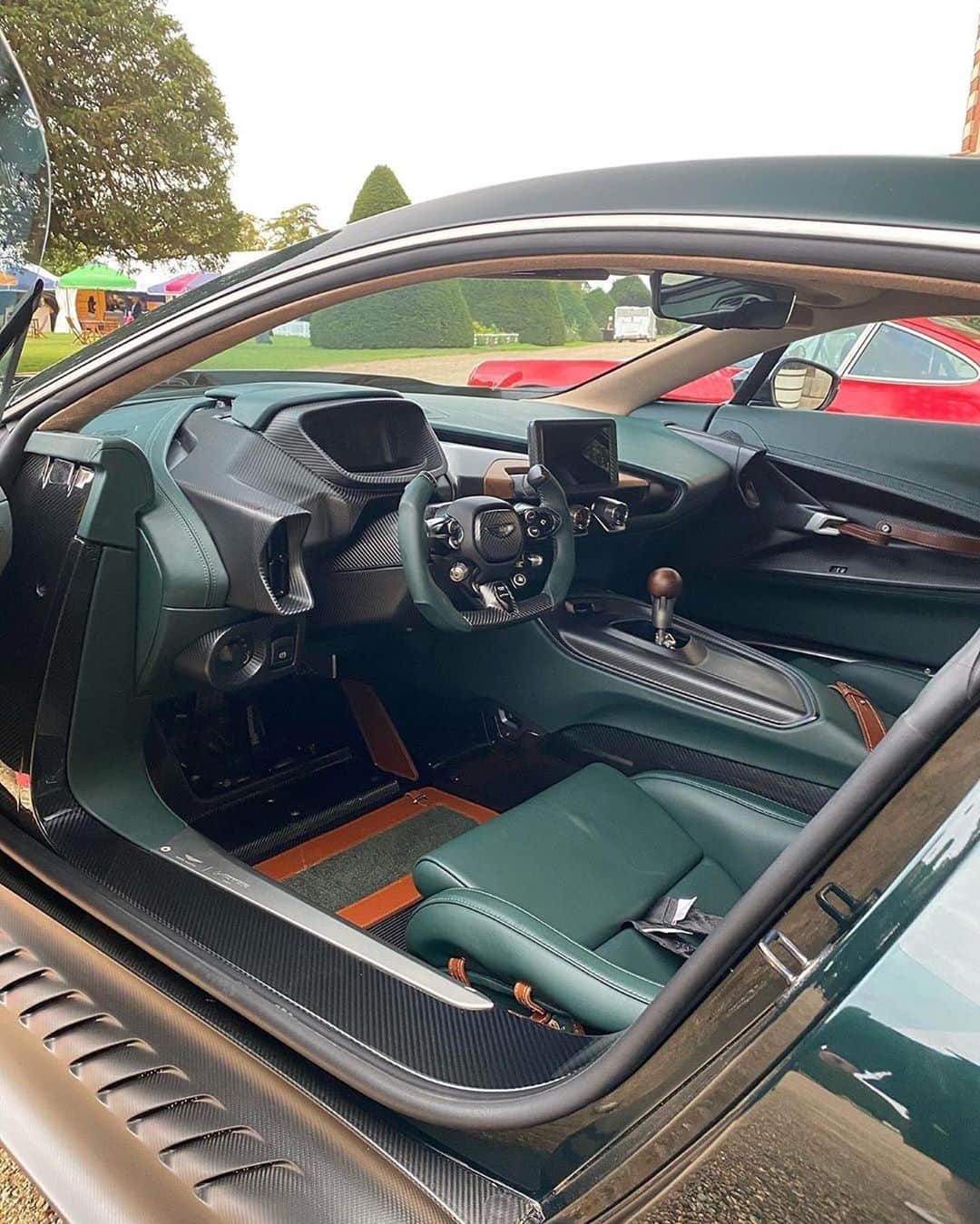 CARLiFESTYLEさんのインスタグラム写真 - (CARLiFESTYLEInstagram)「1 of 1 Aston Martin Victor road car based on the Vulcan with a 6 speed manual. Photos by @tfjj at @concours_of_elegance #carlifestyle」9月4日 21時42分 - carlifestyle