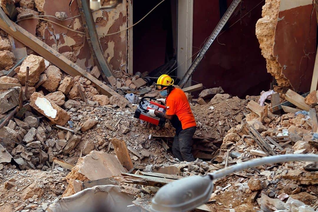 NBC Newsさんのインスタグラム写真 - (NBC NewsInstagram)「Rescue workers are continuing search operations at a building that collapsed last month in Beirut's deadly explosion in hopes of finding a survivor under the rubble after a pulsing signal was detected. Read more at the link in our bio.⁠ ⁠ 📷 Bilal Hussein / @apnews」9月4日 22時10分 - nbcnews