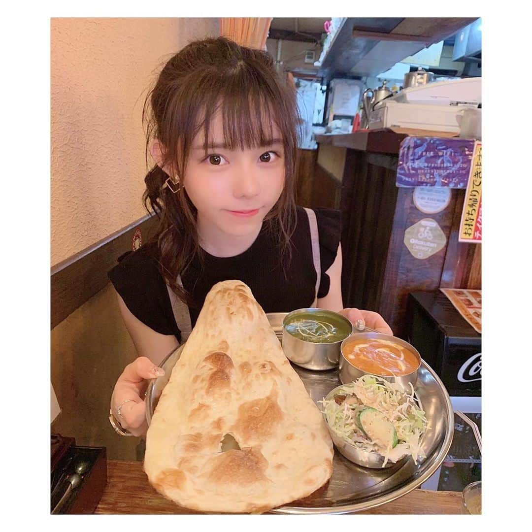 大森莉緒さんのインスタグラム写真 - (大森莉緒Instagram)「・ ・ ナンカレー美味しすぎて、最近ハマってる🤤❤ ・ ・ 普通のナンはカリカリで、ハニーチーズナンは、トロトロで両方美味しかったよ🥺 ・ ・ ほうれん草カレーが一番好き〜(˶ ̇ ̵ ̇˶ ) ・ ・ (手にチーズ付いてるのは…🤫) ・ ・ #大森莉緒 #おーりお #おりおんず #下北沢 #下北沢グルメ #下北沢ランチ #インドカレー #ナン #カレー #ナンステーション #チーズナン #ハニーチーズナン #ほうれん草カレー #バターチキンカレー #nanstation #lunch #food #instagood #instafood #instapic #good #curry #yummy #카페투어 #카페 #점심 #맛집탐방 #인스타푸드」9月4日 22時03分 - rio.ohmori