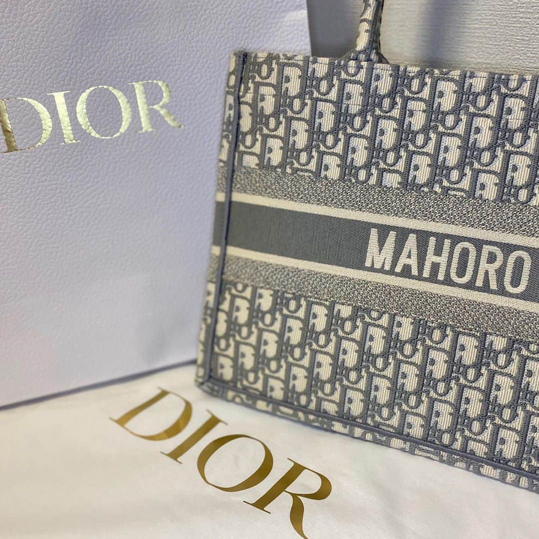 神木まほろのインスタグラム：「DIOR BOOK TOTE❤️ Dior Oblique  #christiandior #dior #diorbag #dioroblique #可愛い💕」