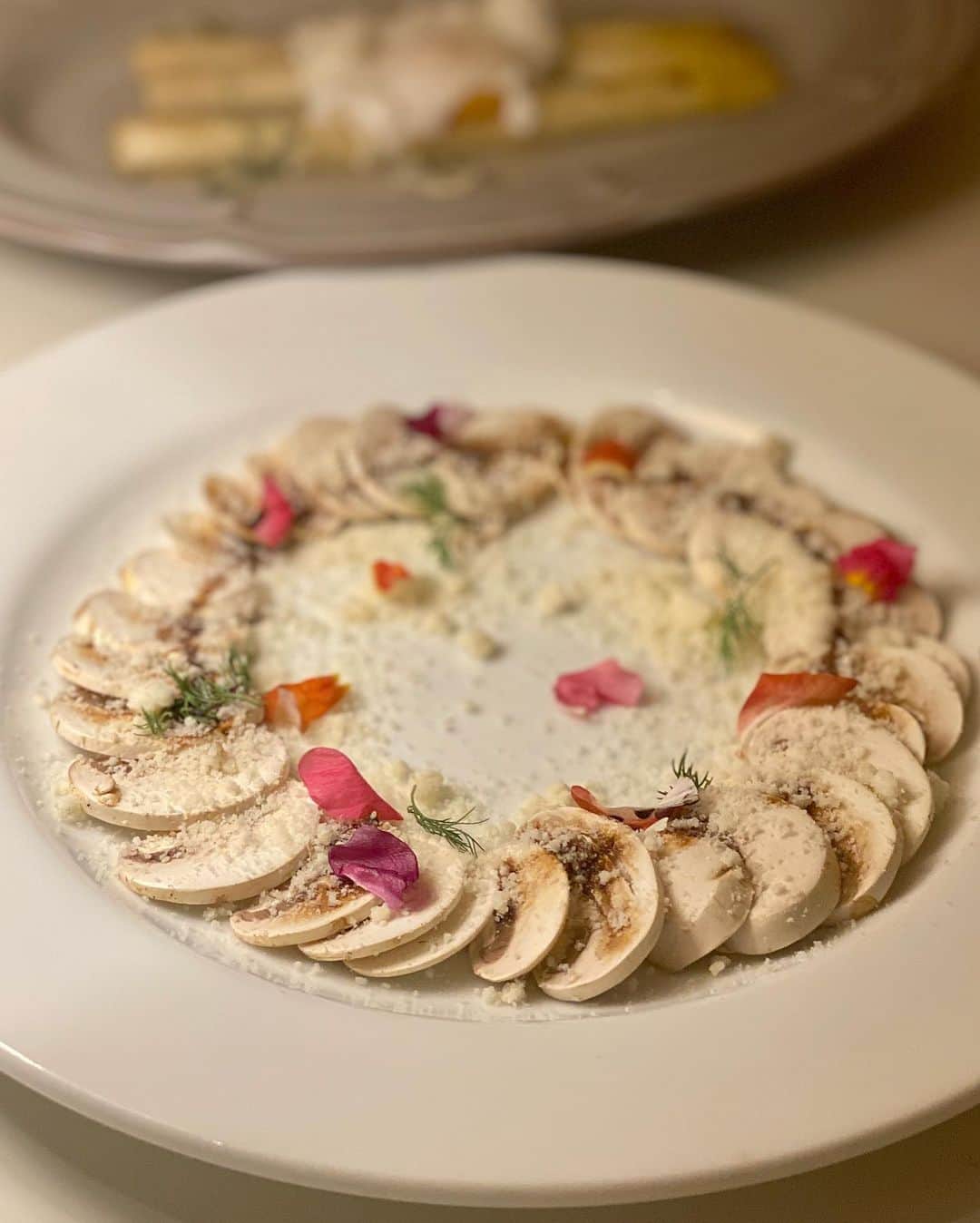 Ayuminさんのインスタグラム写真 - (AyuminInstagram)「🍴T BY TAKERU🍴 9/7(月)栄錦にリニューアルオープンする @tbytakeruco さんのレセプション✨ . 前菜からメイン、デザートまで お料理がどれも美味しくて スタッフさんの心遣いや雰囲気も良く 素敵な時間を過ごせました！ . . ☑️明太子とパルミジャーノ　フェデリーニ ☑️厳選牛フィレ肉のロティ ☑️贅沢魚介のブイヤベース ☑️アスパラポーチドエッグ　ブルーチーズとスイートハニー ☑️マッシュルームと花のサラダ ☑️イチヂクのタルティーヌ、キャロットラペ ☑️ガトーショコラ ☑️お洒落なドリンクも豊富 . . 女子会でもデートでも使いやすそう❣️ オープンしたらぜひまた行きたい😍 . . スタバクイーン👸🏼メインアカウント ➡︎ @ayumin0220stb . #tbyTAKERU#錦ディナー#伏見ディナー 栄カフェ#栄ディナー#名古屋女子会#名古屋夜カフェ#栄夜カフェ#栄女子会#名古屋パーティー#名古屋二次会 #名古屋#名古屋ランチ#名古屋グルメ#名古屋カフェ#名古屋ディナー #インスタグルメアワード2020#あいなご#ナゴレコ#グルメライター」9月5日 8時13分 - ayumin0220