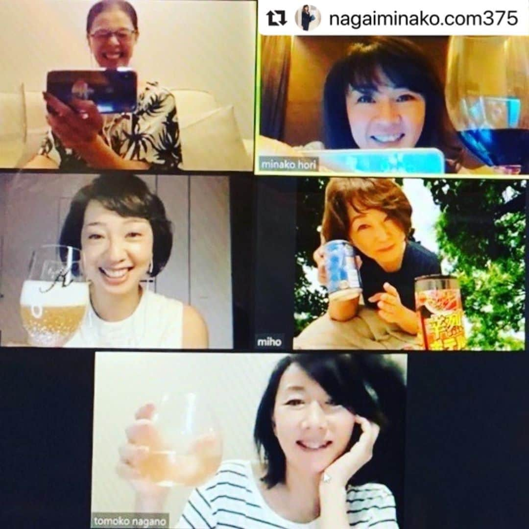 長野智子さんのインスタグラム写真 - (長野智子Instagram)「いいかげん、直接会いたくなってきた笑  #Repost @nagaiminako.com375 with @make_repost ・・・ 🍷 zoom飲み第二弾 近況報告と 「おんなつ」お疲れ様会を お姉様方にして頂きました。 新メンバーで八塩圭子ちゃんも 途中参加。 全員が名インタビュアーだし、 どんなに酔っても日本語が乱れないのが流石です🤣🤣🤣 一生ついて行きます🙏🙏🙏 #永井美奈子」9月5日 8時45分 - naganotomoko