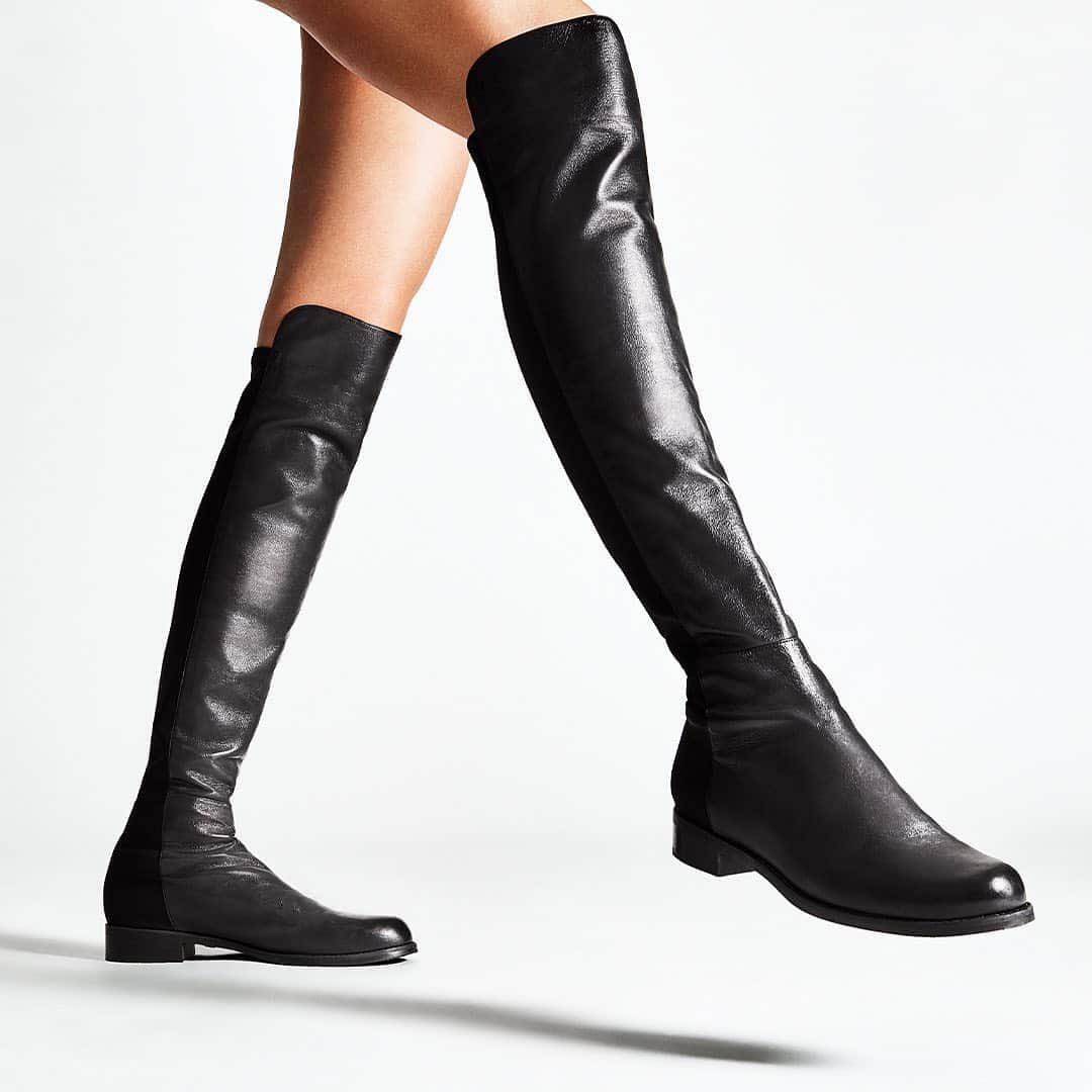 のインスタグラム：「The icon of all icons is back again. The #5050 boot is engineered by SW artisans in Spain for a flawless fit and maximum comfort, which has made it world famous since its release in 1993. When did you get your first pair? #5050 #StuartWeitzman」
