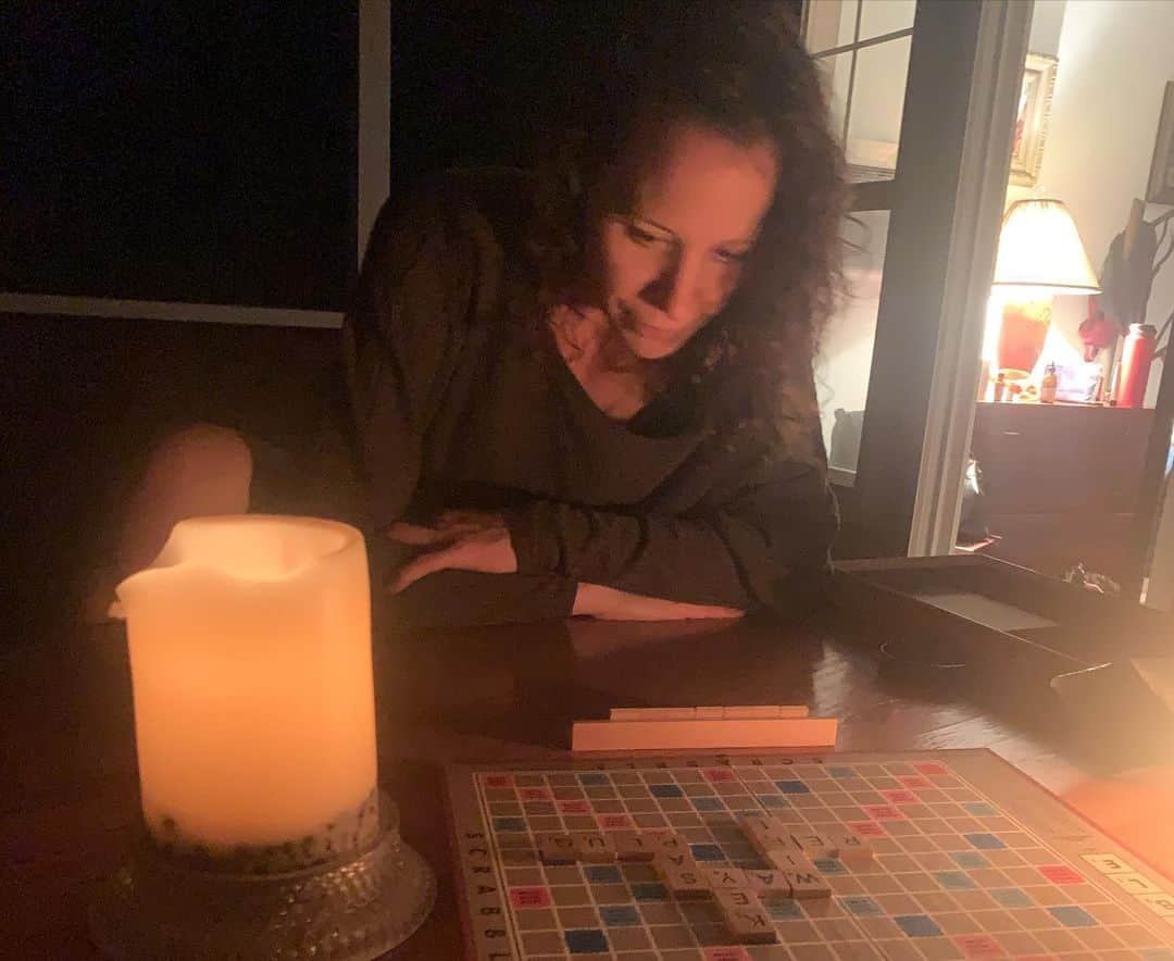 アリシア・ウィットさんのインスタグラム写真 - (アリシア・ウィットInstagram)「oh, some things never change.... and some things do! my #scrabble partner, for one. #fbf to a week ago. @elizaann360 and i had diligently, *completely* quarantined and then tested and continued quarantining, in anticipation of a holiday and some non-socially distant time together for the first time since march. (a hug....!!!!) although it turned out to be only 36 hours of it, due to events beyond our control, it was still heaven to have it for a few moments. (the 2nd picture is from 1996 - i recognize the apartment in west hollywood i was sitting in, and i know who i was actually playing with 🙃. sweet feisty jessie, my cat of nearly 20 years, was merely a few years old here. i didn’t realize how plump she had become!! that changed, too) #flashbackfriday #memories #scrabbleobsessed」9月5日 0時47分 - aliciawitty