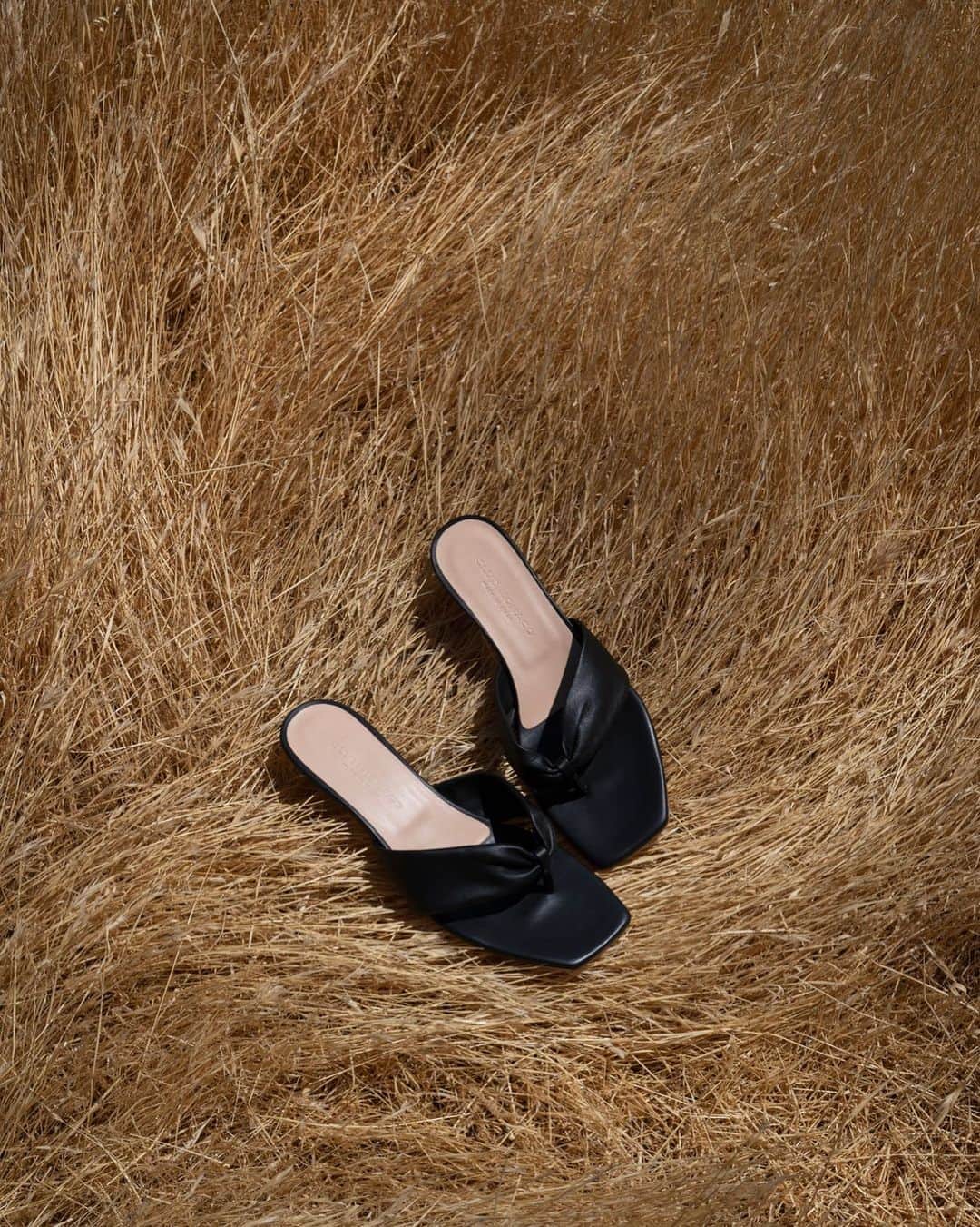 Club Monacoのインスタグラム：「Who says sandals can't be fall forward?」