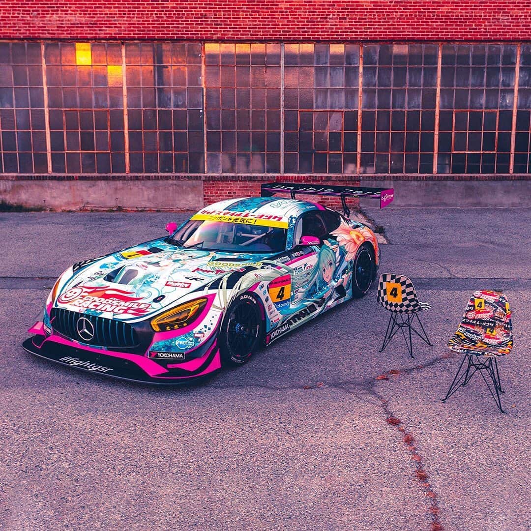 HYPEBEASTさんのインスタグラム写真 - (HYPEBEASTInstagram)「#hypeAF: @goodsmileracingus and @modernica have teamed up for Side Shell Eiffel Chair collaboration inspired by the 2017 SUPER GT300 championship-winning Mercedes-AMG GT3. The livery from this car influenced the two unique designs that have been used to decorate two versions of the chair, with one sporting a checkered flag finish and the other appearing as if it has been sticker-bombed. The collection is set to drop on September 7 for $595 USD each.⁠⠀ Photo: Modernica」9月5日 1時12分 - hypebeast