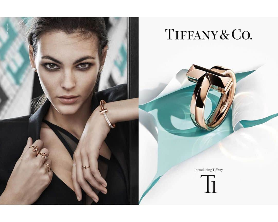 ヴィットリア・チェレッティさんのインスタグラム写真 - (ヴィットリア・チェレッティInstagram)「@tiffanyandco New #TiffanyT1 campaign shot by @craigmcdeanstudio and styled by @alexwhiteedits💙  always a pleasure to work with such a great and inspiring team and to be the face of the T1 collection , which always reminds us of our first and true connection: the one to ourselves . 👏🏼💍  #TiffanyPartner」9月5日 1時25分 - vittoria