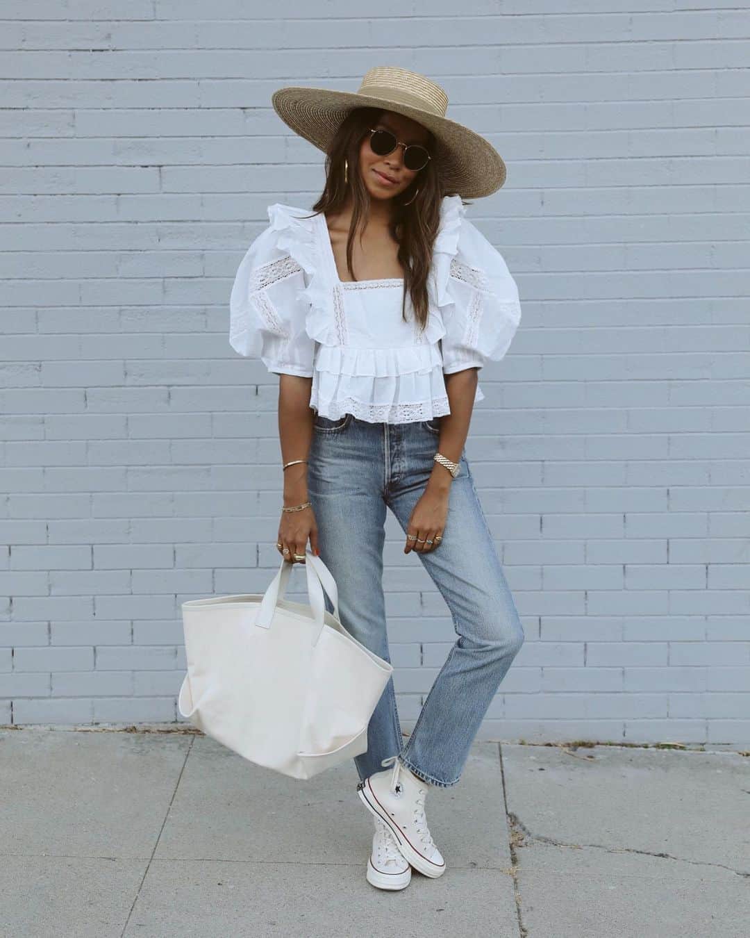 ジュリー・サリニャーナのインスタグラム：「Streetstyle denim, which is your fave look? 1, 2 or 3? Avail @shopbop  #FavoriteFits」