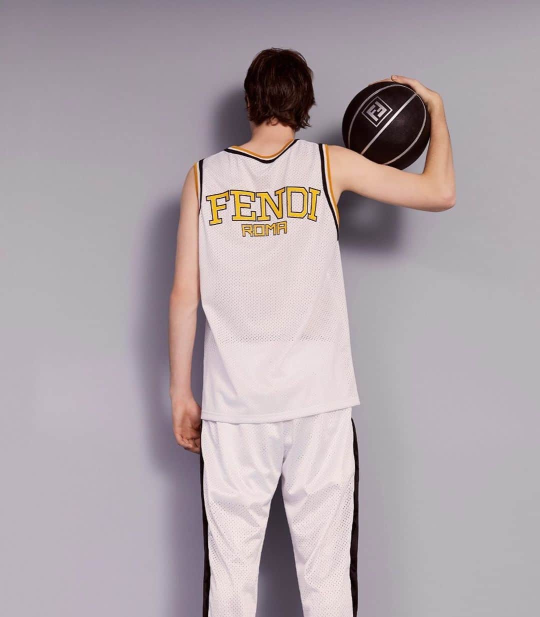 Fendiさんのインスタグラム写真 - (FendiInstagram)「Basketball, running, or surfing: whatever your sport of choice, do it in style with the #FendiPreFall20 active collection, perfect for your training sessions and effortless urban ensembles alike. Explore the edit at Fendi.com.   Photographer: @josh._.hight Stylist: @ganio Models: Yang Hao & Mitchell Gorthy」9月5日 2時01分 - fendi