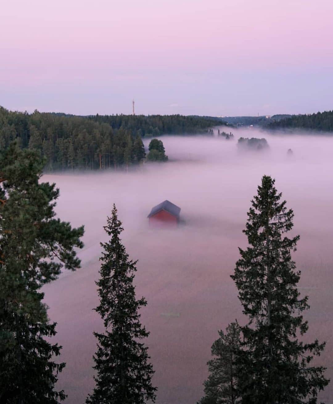 のインスタグラム：「早朝の風景。 ． @aerijyr さんの写真。Kiitos！」