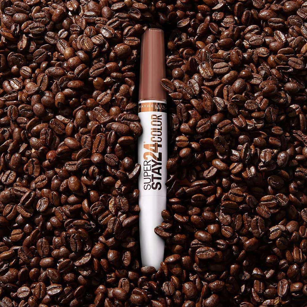 Maybelline New Yorkさんのインスタグラム写真 - (Maybelline New YorkInstagram)「All we need is our freshly brewed coffee and a long wearing lipstick! 💋 Our #superstay24 coffee edition lipstick in ‘caramel crush’ glides on like a gloss and has a lip balm to seal in moisture. Let us know in the comments if you would rock this shade!」9月5日 2時35分 - maybelline