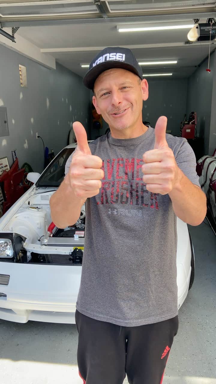 スティーブのインスタグラム：「I just want to say thanks and good bye to all the people I’ve gotten to know here in SoCal.  I hope we can stay in touch and hope to see you Sunday night in Thousand Oaks @streetscapemeets  TEXAS here we come!!」